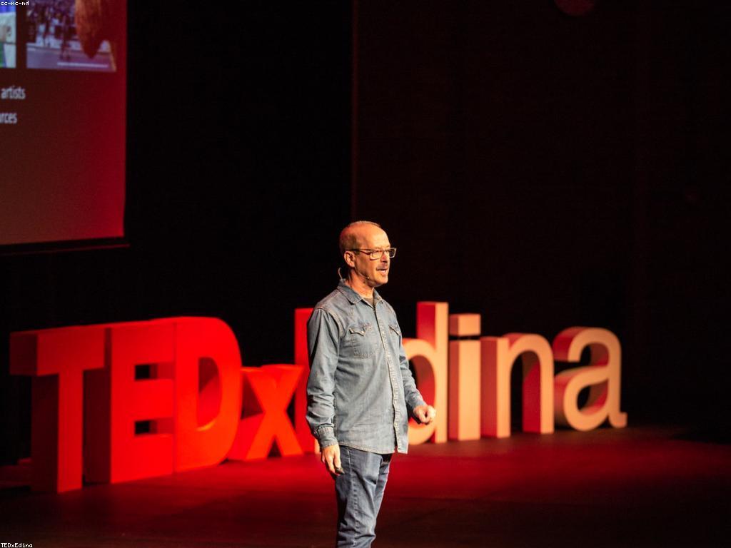 កម្មវិធីសង្ឃឹម: ការបញ្ចប់ទស្សនៈសង្គម និងការស្រូបចូលទៅក្នុងគំនិតថ្មី