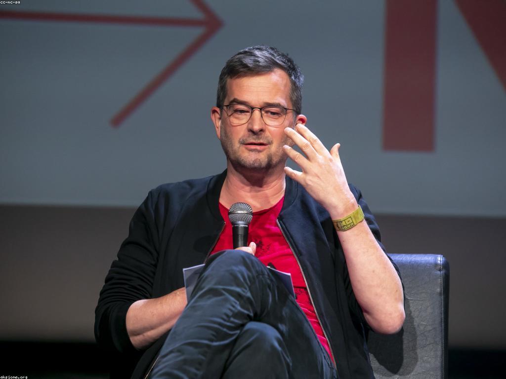 ការបោះពុម្ភកាស៊ីណូ: ការបង្កើតនិងការកសាងសមត្ថភាព